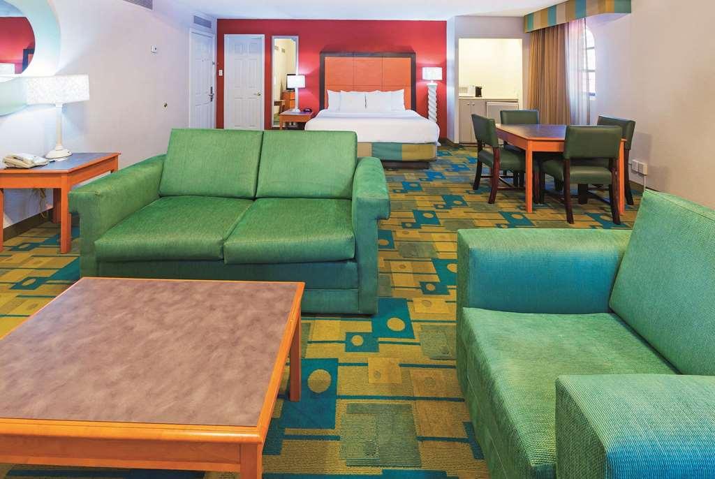 Baymont By Wyndham Lubbock - Downtown Civic Center Hotel Phòng bức ảnh