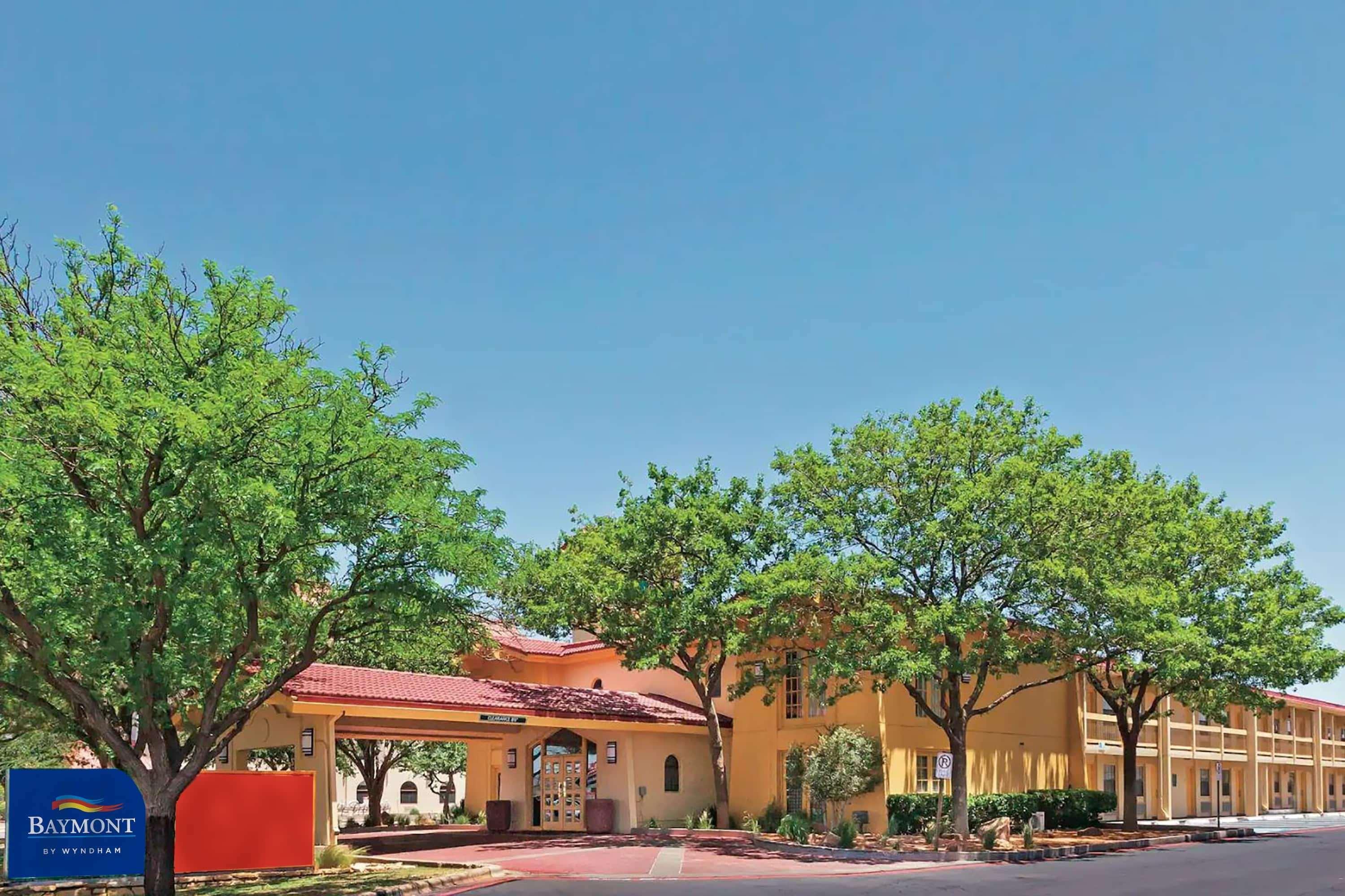 Baymont By Wyndham Lubbock - Downtown Civic Center Hotel Ngoại thất bức ảnh